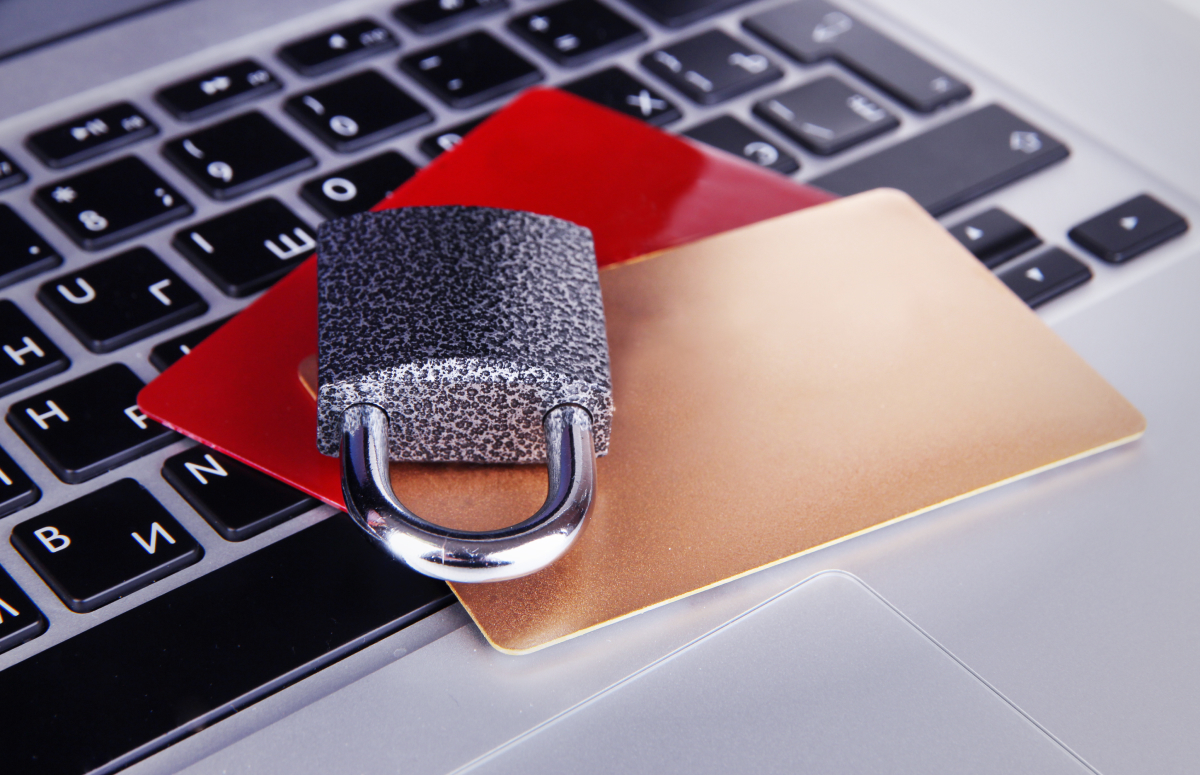 Аудит доступа к конфиденциальным данным и дискреционное управление доступом